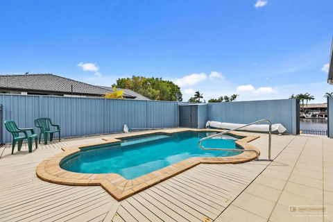 HALYCON HOUSE - Goulburn Accommodation 3