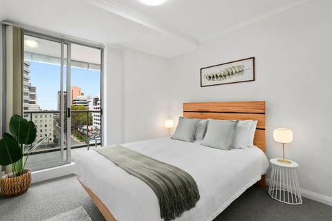HELP1 - Chatswood Charm Central Apartment Near Station - Goulburn Accommodation 2