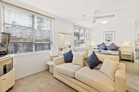 HENRY12 Self- Catering - Goulburn Accommodation 1