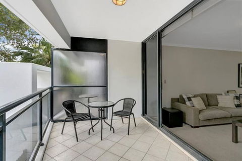 HERB1-Tastefully Furnished & Designed St Leonards - Goulburn Accommodation 2