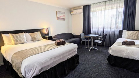 Highlands Motor Inn - Goulburn Accommodation 1
