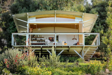 Hobart Hideaway Pods - Goulburn Accommodation 0