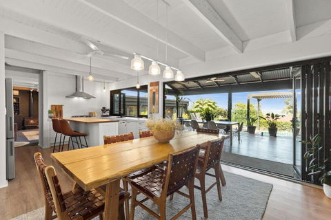 Hygge Loft - Goulburn Accommodation 2