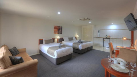 INVERELL RSM CLUB MOTEL - Goulburn Accommodation 2