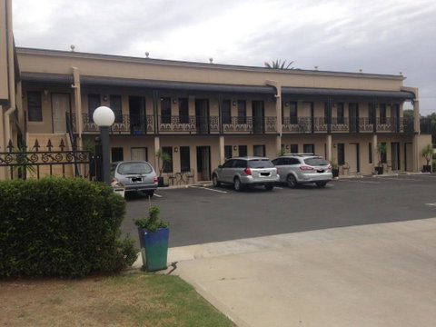 Inverell Terrace Motor Lodge - Goulburn Accommodation 2