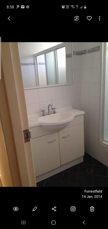 Airport Budget Room - Goulburn Accommodation 3