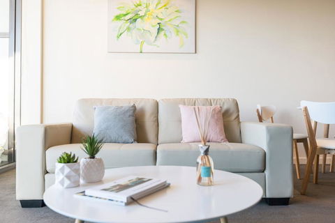 Albert Park City View Stylish 1 Bedroom Apartment - Goulburn Accommodation 2