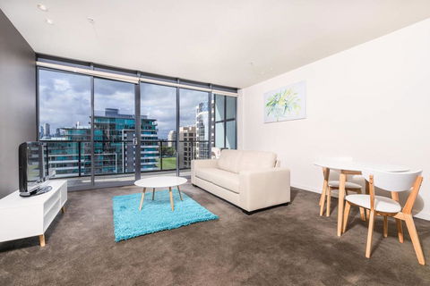 Albert Park City View Stylish 1 Bedroom Apartment - Goulburn Accommodation 3