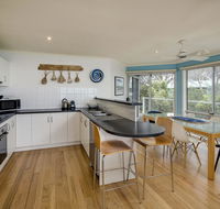 Alchemy on Island Beach - Goulburn Accommodation