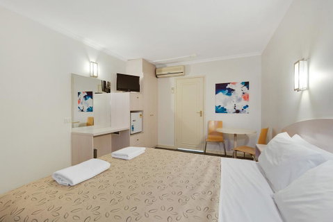 Alexander Motor Inn And Apartments - Goulburn Accommodation 3