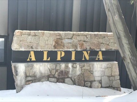 Alpina - Goulburn Accommodation 0
