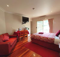 Angela's Beach Stays - Goulburn Accommodation