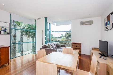 Anglesea River Apartments - Spa Apartment 40 - Goulburn Accommodation 3