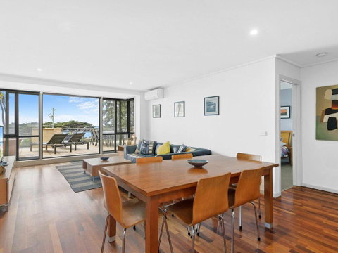 APARTMENT 10 PACIFIC APARTMENTS - FREE WIFI! - Goulburn Accommodation 1
