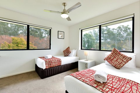 Apex Park Holiday Apartments - Goulburn Accommodation 3