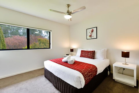 Apex Park Holiday Apartments - Goulburn Accommodation 2