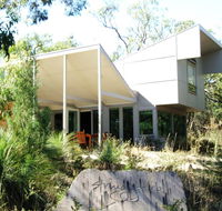 Aquila Eco Lodges - Goulburn Accommodation