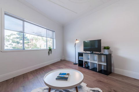 Art Deco Mosman Dream-Minutes Drive To Balmoral - Goulburn Accommodation 2