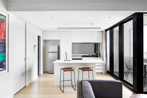 Art Series - The Johnson - Goulburn Accommodation 0