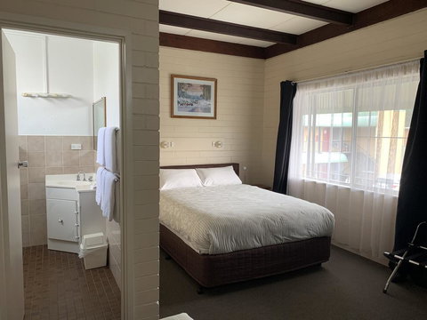 Ashton Motel - Goulburn Accommodation 0