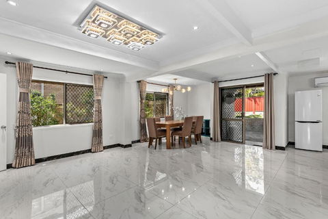 Luxury Living 2B2B In Southern Brisbane Parking - Goulburn Accommodation 1