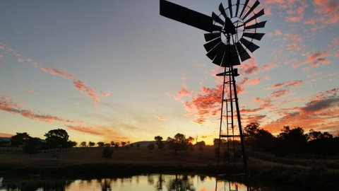 Milford Country Cottages - Goulburn Accommodation 0