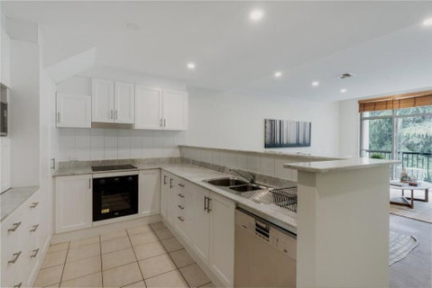 Modern Apartment In The Heart Of Canberra - Goulburn Accommodation 3