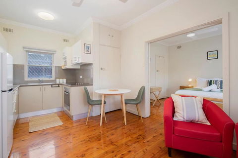 Newcastle Nook - Convenient Comforts In The CBD - Goulburn Accommodation 3