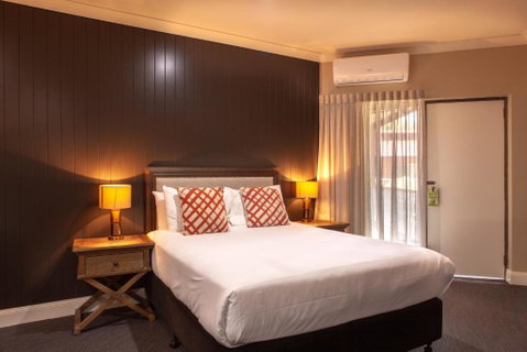Nightcap At Archer Hotel - Goulburn Accommodation 0