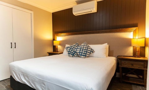 Nightcap At Archer Hotel - Goulburn Accommodation 1