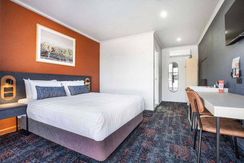Nightcap At Horse & Jockey Hotel Warwick - Goulburn Accommodation 3
