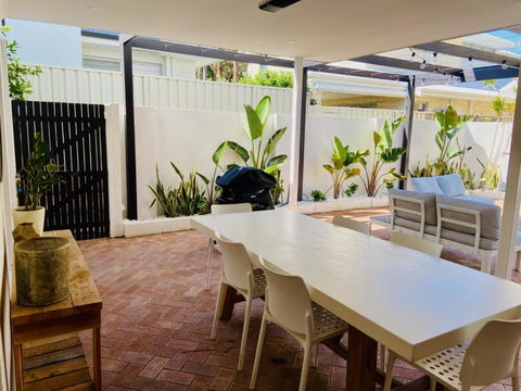 NOR214 - Northstead Coastal Charm - Goulburn Accommodation 1