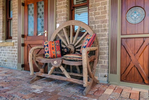 Old Bank Boutique Hotel - Goulburn Accommodation 3
