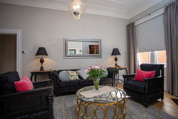 Oxbridge- Period Home In Central Goulburn with Goulburn Accommodation