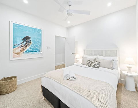 Peach At Palm View Collective - Goulburn Accommodation 2