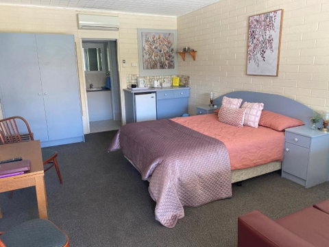 Peterborough Motel - Goulburn Accommodation 1