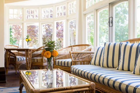 Petersons Armidale Winery And Guesthouse - Goulburn Accommodation 1