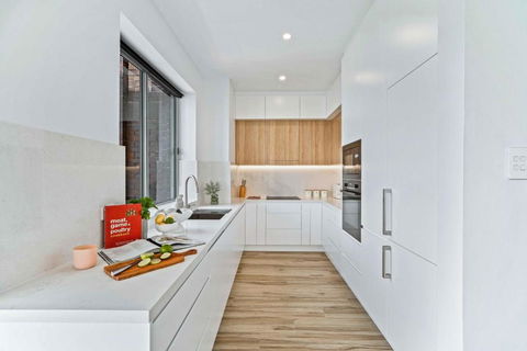 Phoenix At Palm View Collective - Goulburn Accommodation 1