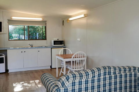 Pine Country Caravan Park - Goulburn Accommodation 1