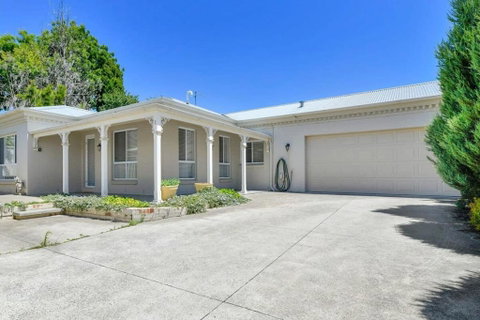 Piper St - CBD, Cosy Escape - Goulburn Accommodation 2