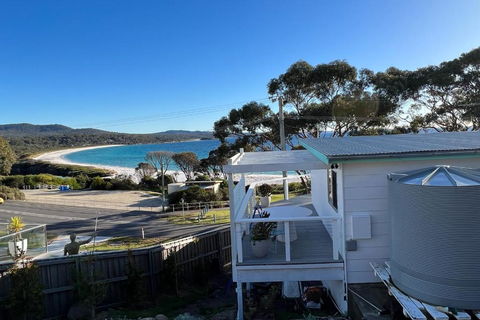 PIPI SHACK - Iconic Waterfront Shack Binalong Bay - Goulburn Accommodation 0