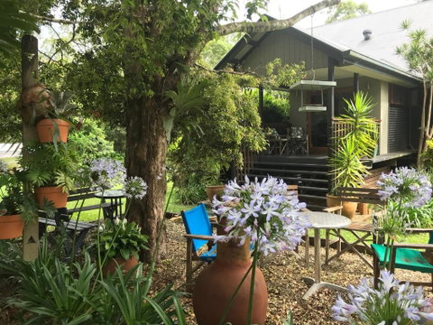 PK Illusions - Goulburn Accommodation 0