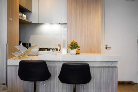 PM Residences - Modern Luxury 2BR Apt W Parking - Goulburn Accommodation 2