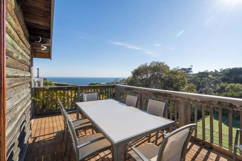 Port Philip Panorama - Bayview Retreat And Pool Bliss - Goulburn Accommodation 1
