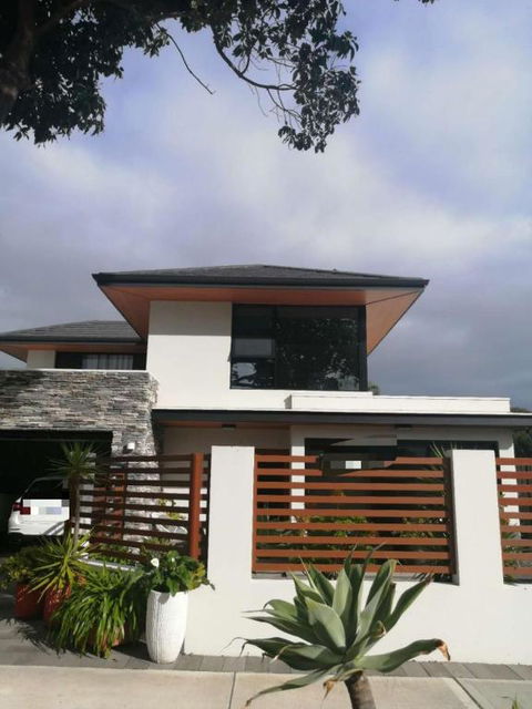 Private & Cosy! Master Bedroom In Perth With Garden View - Goulburn Accommodation 3