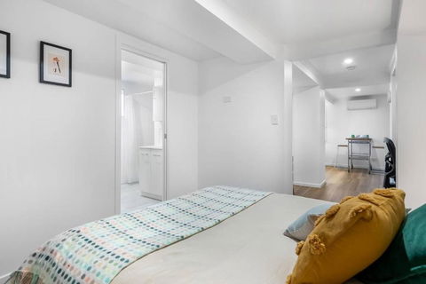 Prime Location, Stylish Space - Goulburn Accommodation 2