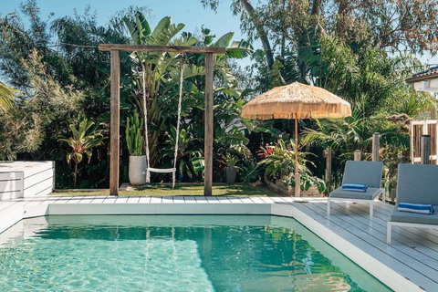 Prime Location With Pool - Walk To Coolum Beach - Goulburn Accommodation 0