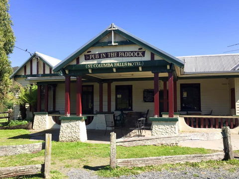 Pub In The Paddock - Goulburn Accommodation 0