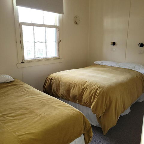 Pub In The Paddock - Goulburn Accommodation 2