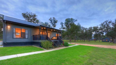 Quaffers On Storm King - Goulburn Accommodation 0